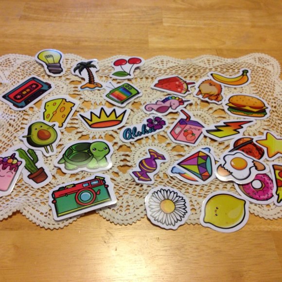 Fun stickers for kids, crafts, cellphone, laptop, hydration bottles, etc - Picture 1 of 6